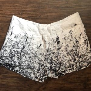 Super cute black and white shorts